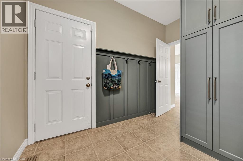 835 BRANDENBURG Boulevard, Waterloo, Ontario, N2T2X3 — Photo 17