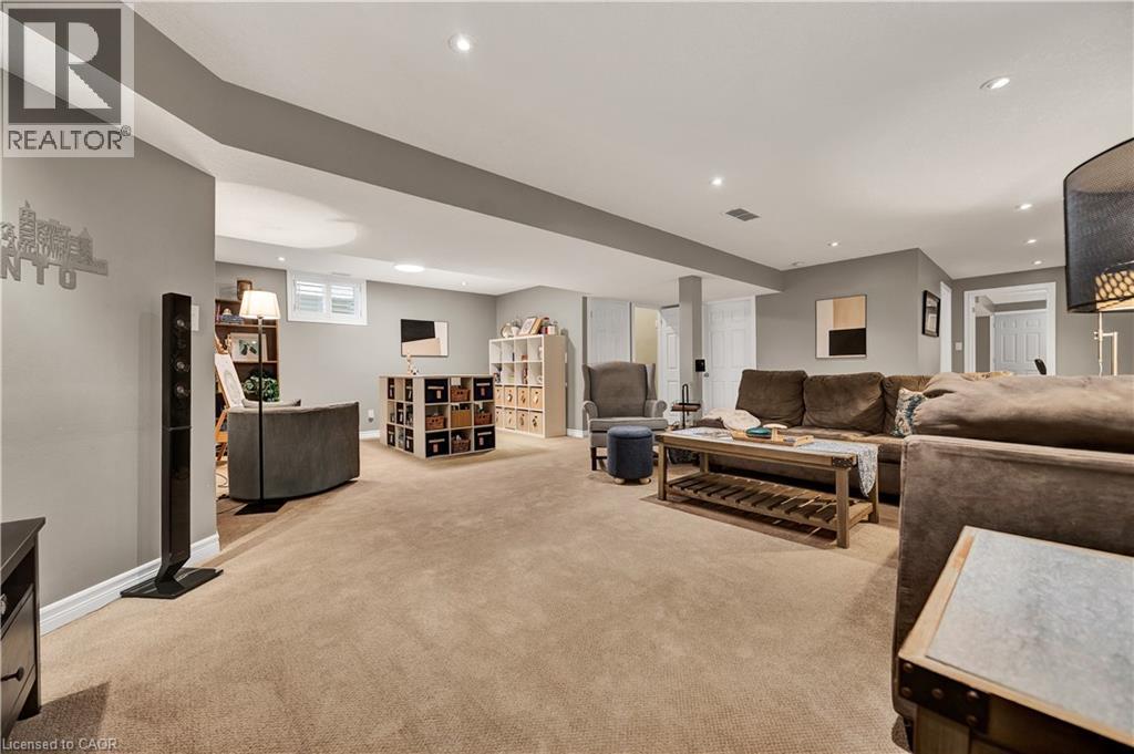 835 BRANDENBURG Boulevard, Waterloo, Ontario, N2T2X3 — Photo 32