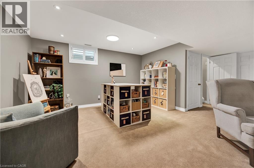 835 BRANDENBURG Boulevard, Waterloo, Ontario, N2T2X3 — Photo 33