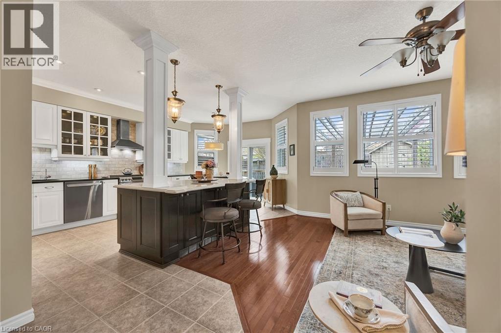 835 BRANDENBURG Boulevard, Waterloo, Ontario, N2T2X3 — Photo 4