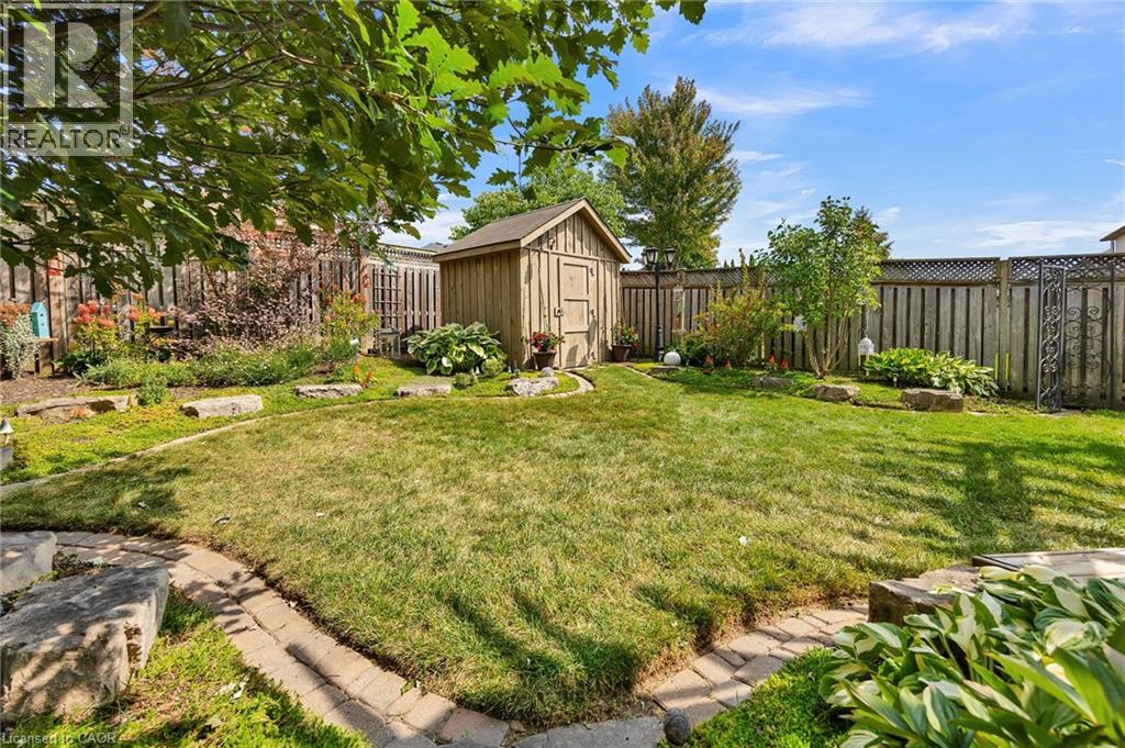 835 BRANDENBURG Boulevard, Waterloo, Ontario, N2T2X3 — Photo 40