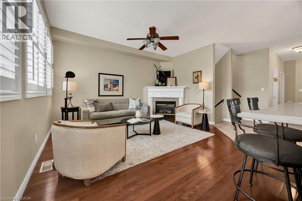 835 BRANDENBURG Boulevard, Waterloo, Ontario, N2T2X3 — Photo 6