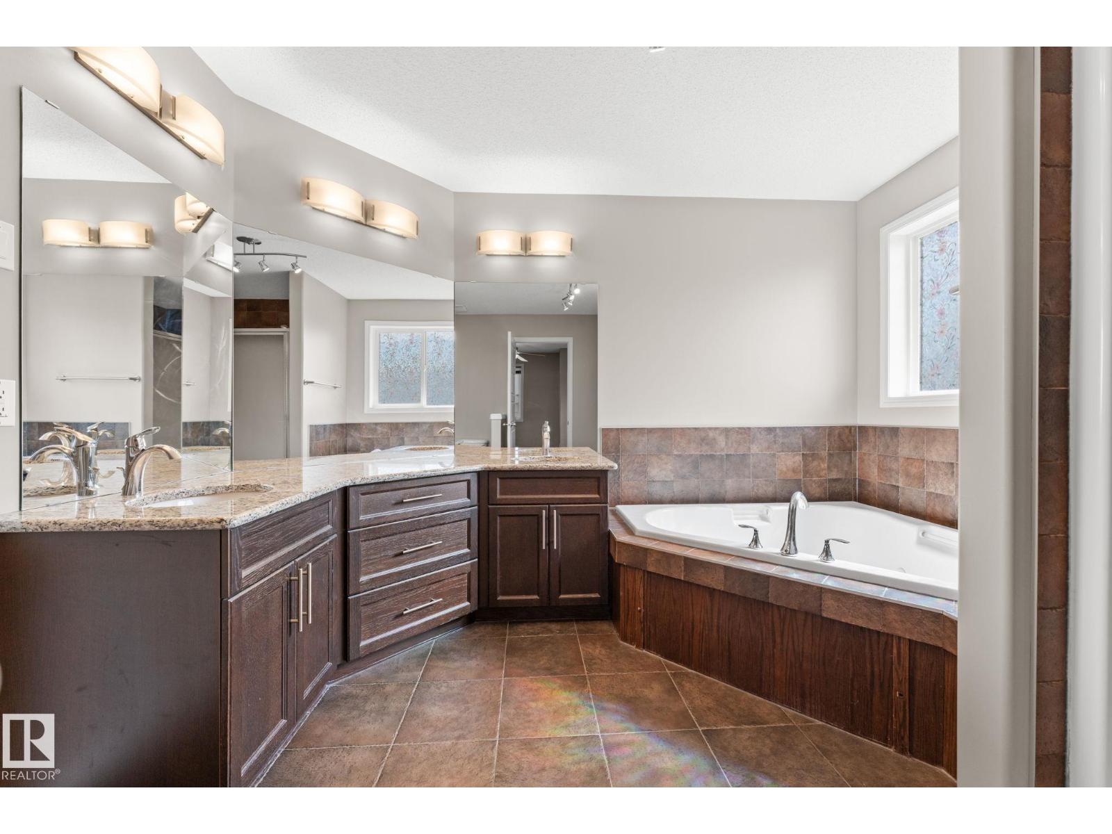 516 FAIRWAY TC, Stony Plain