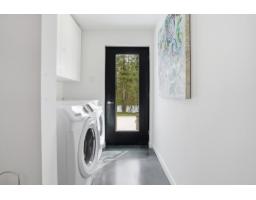 6 Rue Du Butor, Val Des Monts, QC J8N0B7 Photo 16