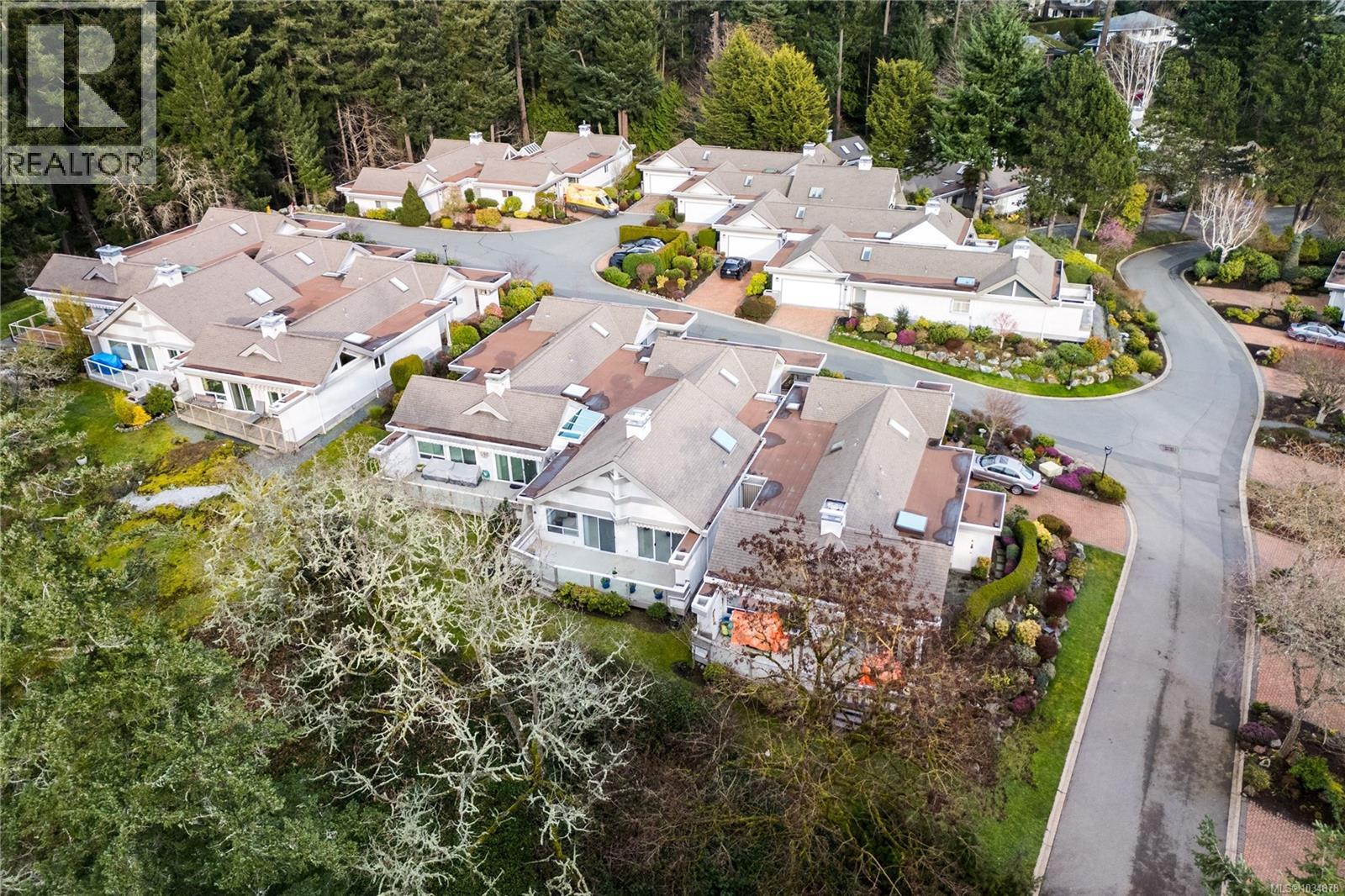 #20 928 Bearwood Lane - 35