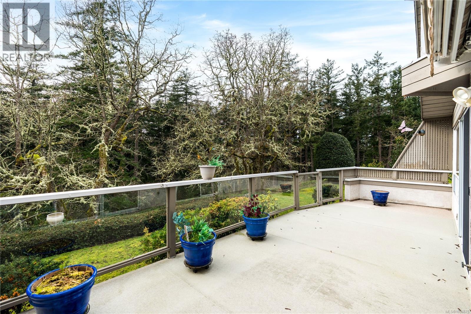 #20 928 Bearwood Lane - 16