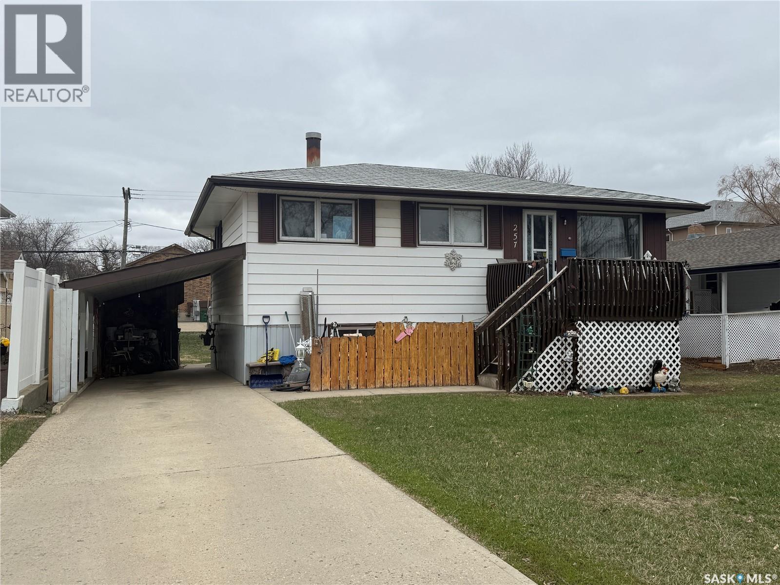 257 Hochelaga STREET E - Image 2