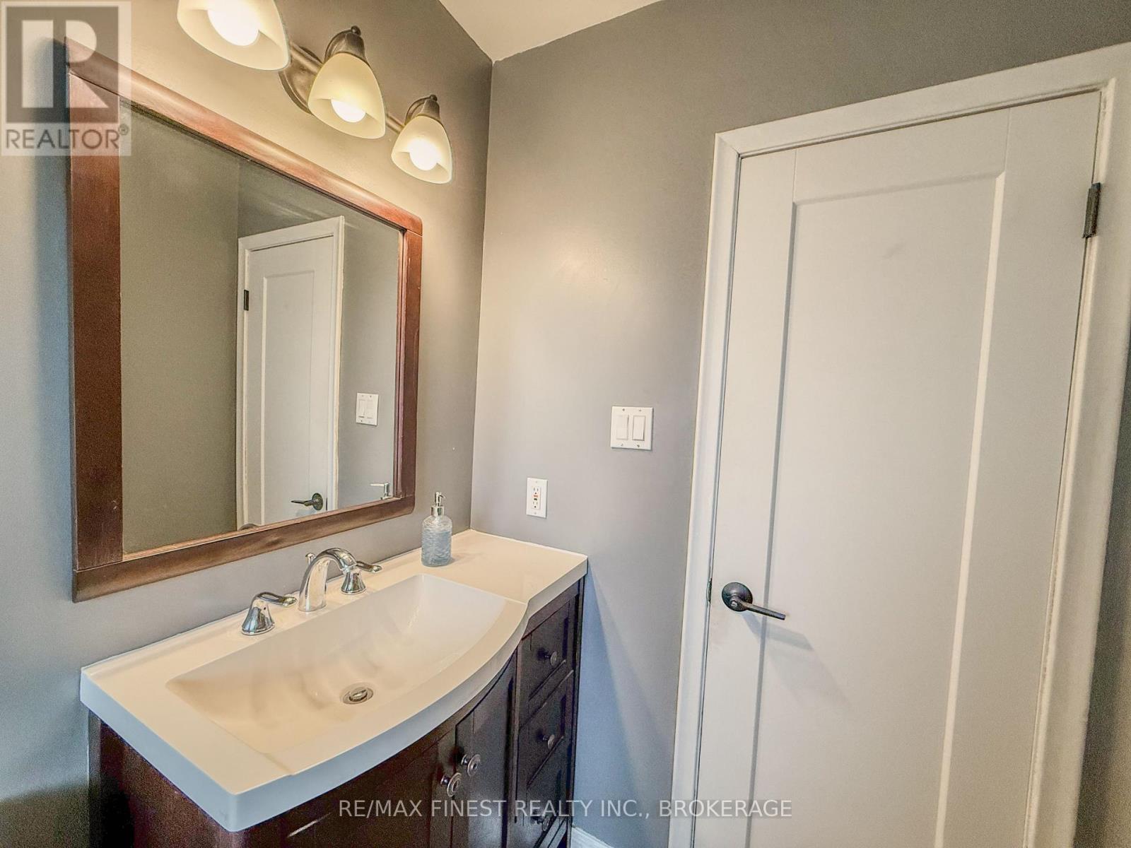 59 FAIRFIELD BOULEVARD - 17