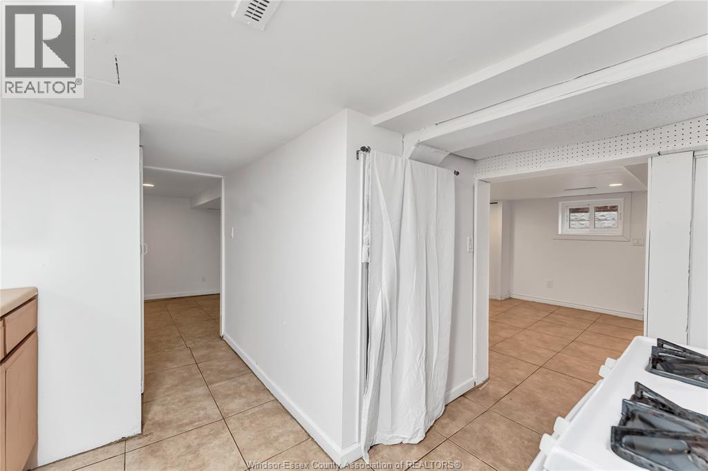 1236 MARENTETTE AVENUE Unit# LOWER, Windsor, Ontario, N8X4C6 — Photo 11