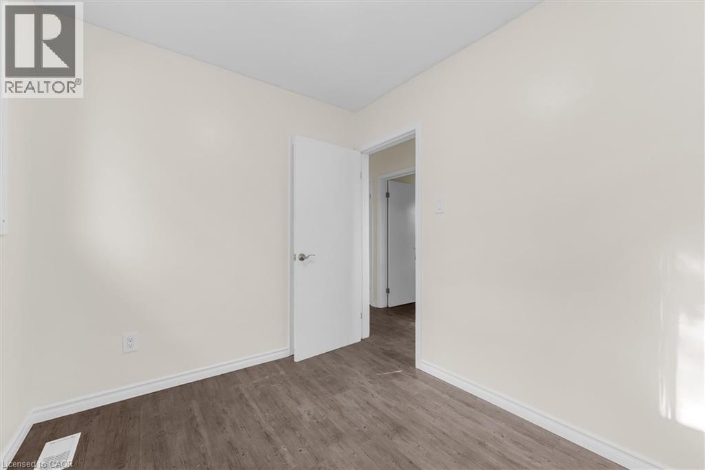 62 BOND Street, Kitchener, Ontario, N2H4S5 — Photo 25