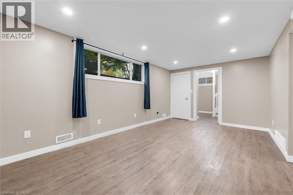 62 BOND Street, Kitchener, Ontario, N2H4S5 — Photo 17
