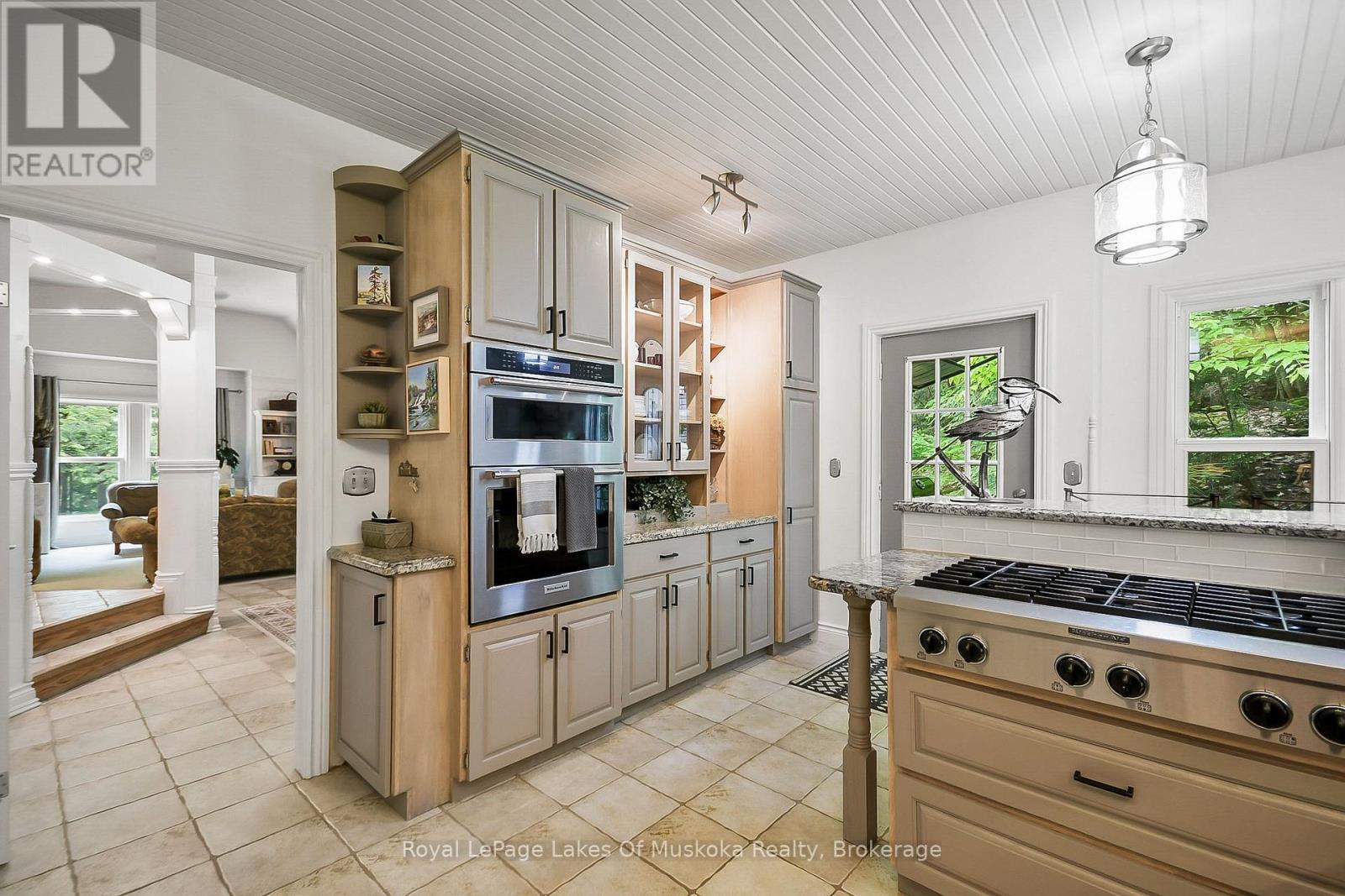 103 SOUTHBANK DRIVE - 19