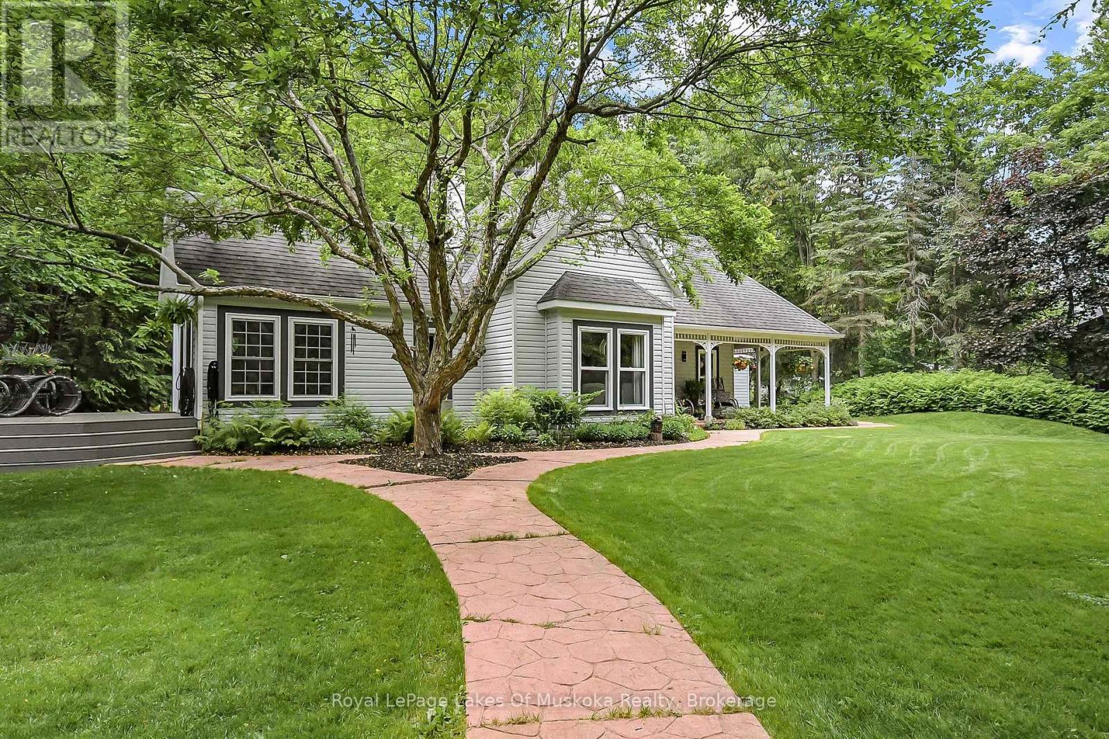 103 SOUTHBANK DRIVE - Image 2