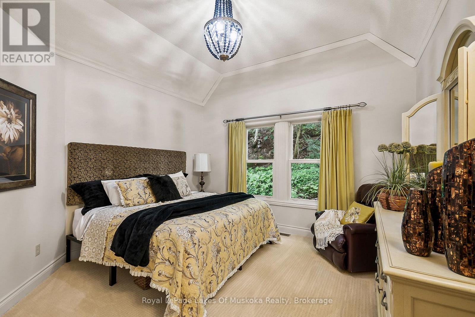 103 SOUTHBANK DRIVE - 30