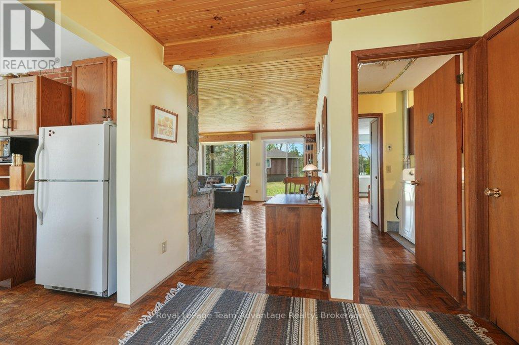 11 BIRCH LANE - 22