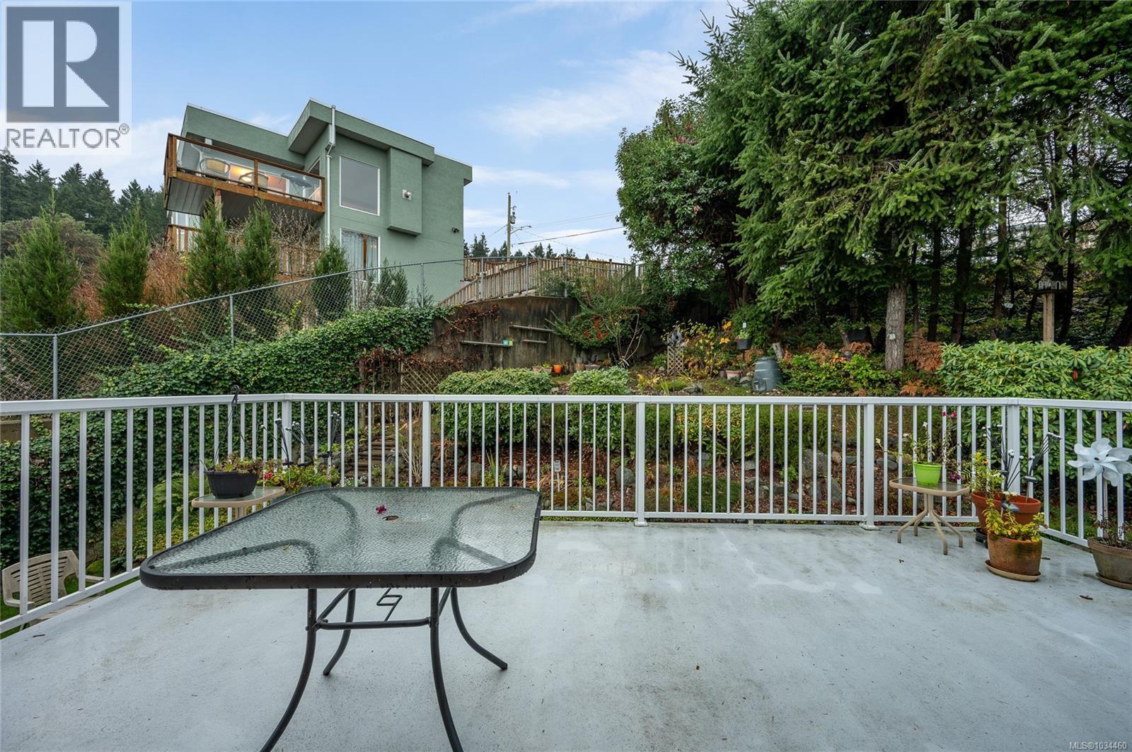 1085 College Dr - 15