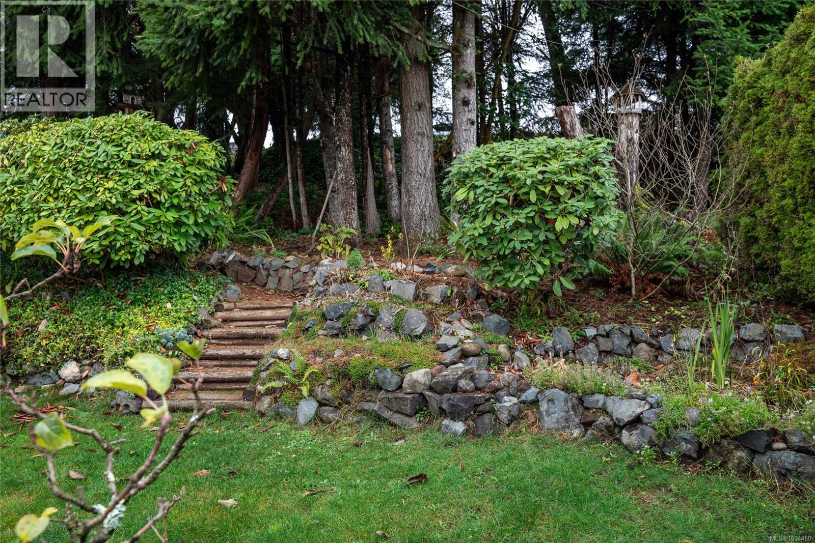 1085 College Dr - 38