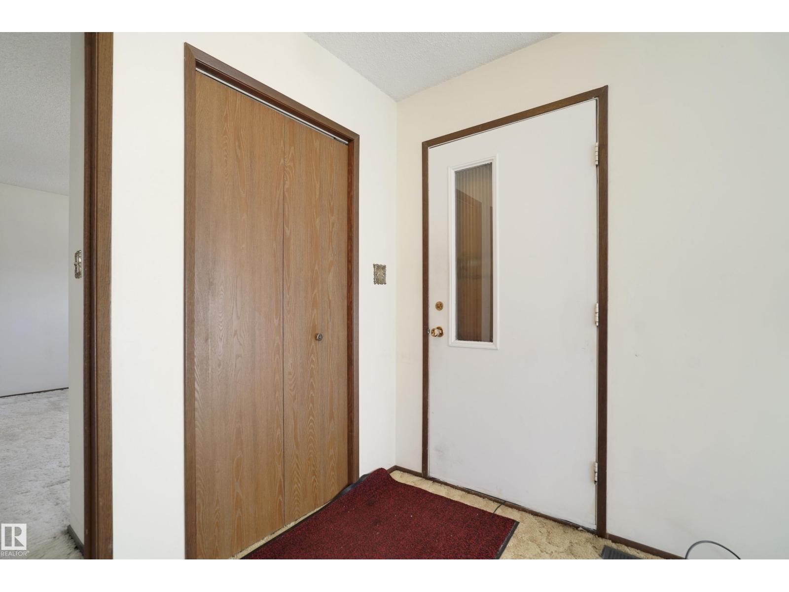 10912 40 AV NW - 2