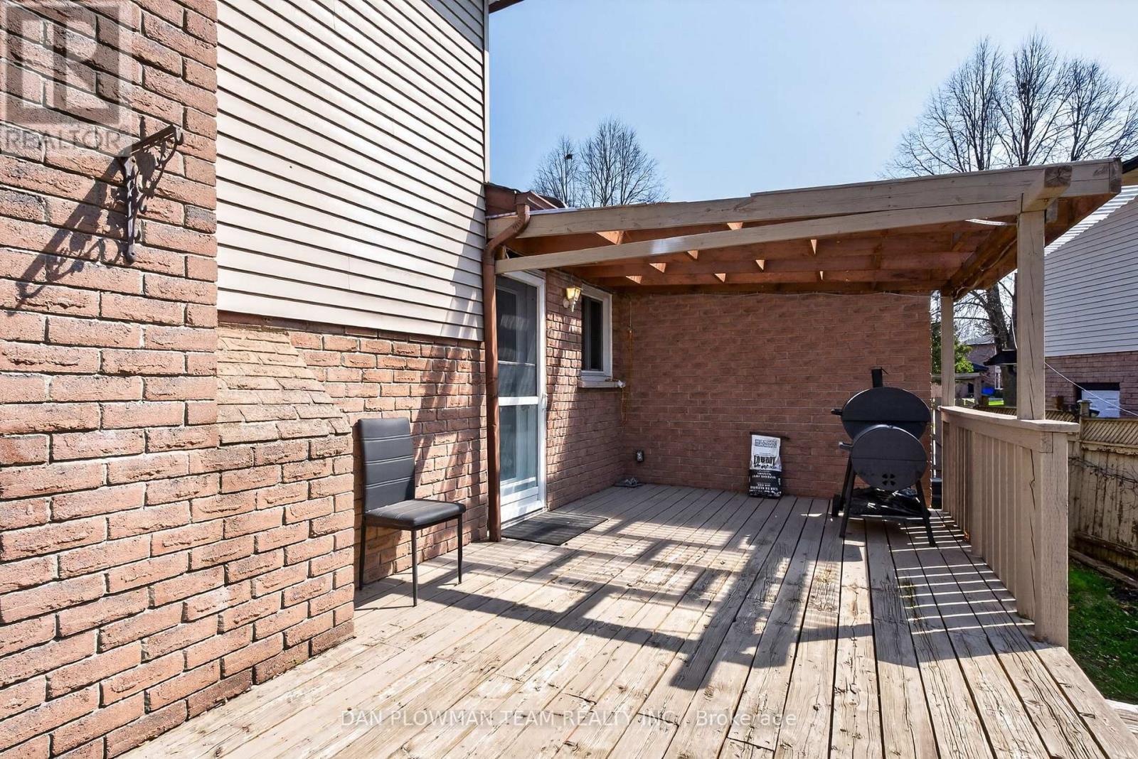 386 GRANGE COURT - 41
