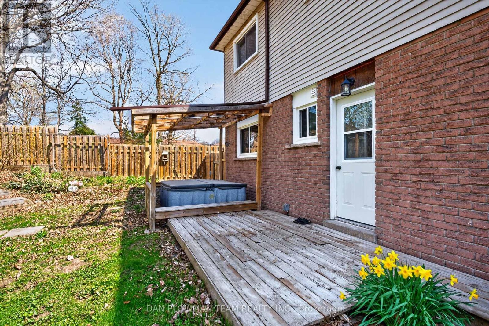 386 GRANGE COURT - 46