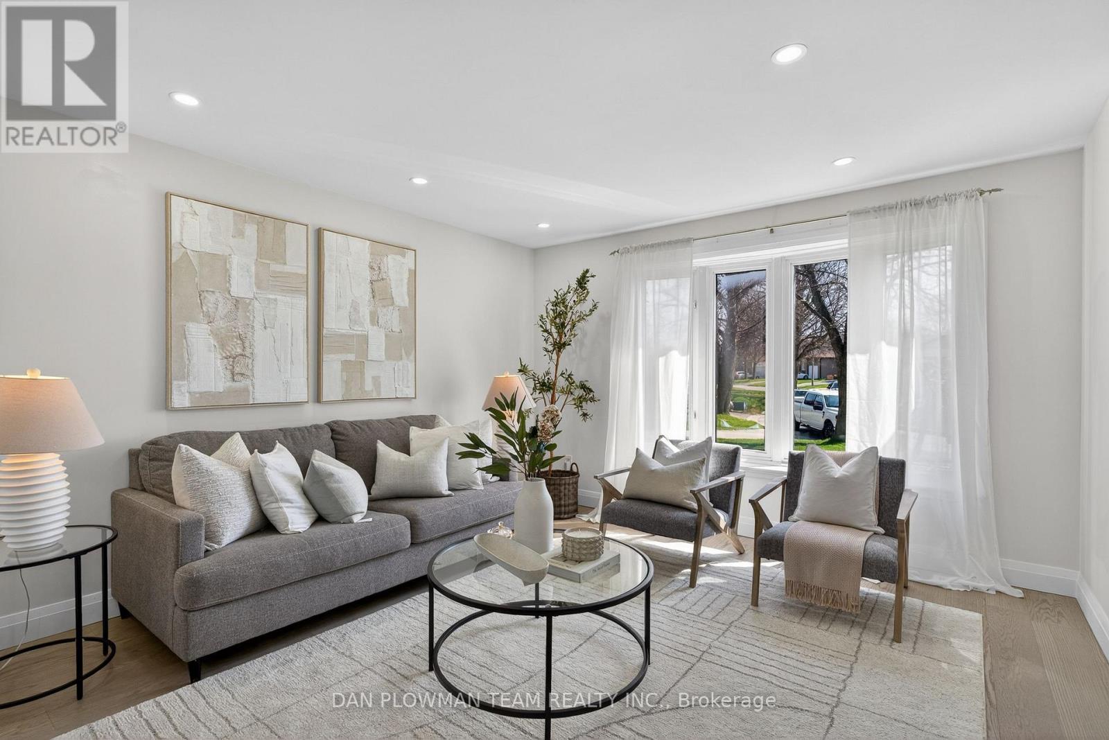386 GRANGE COURT - 8