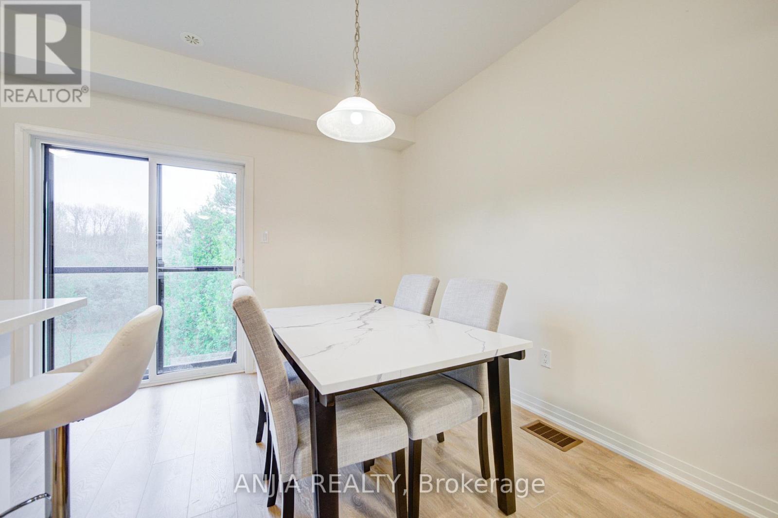 53 EMMAS WAY - 10