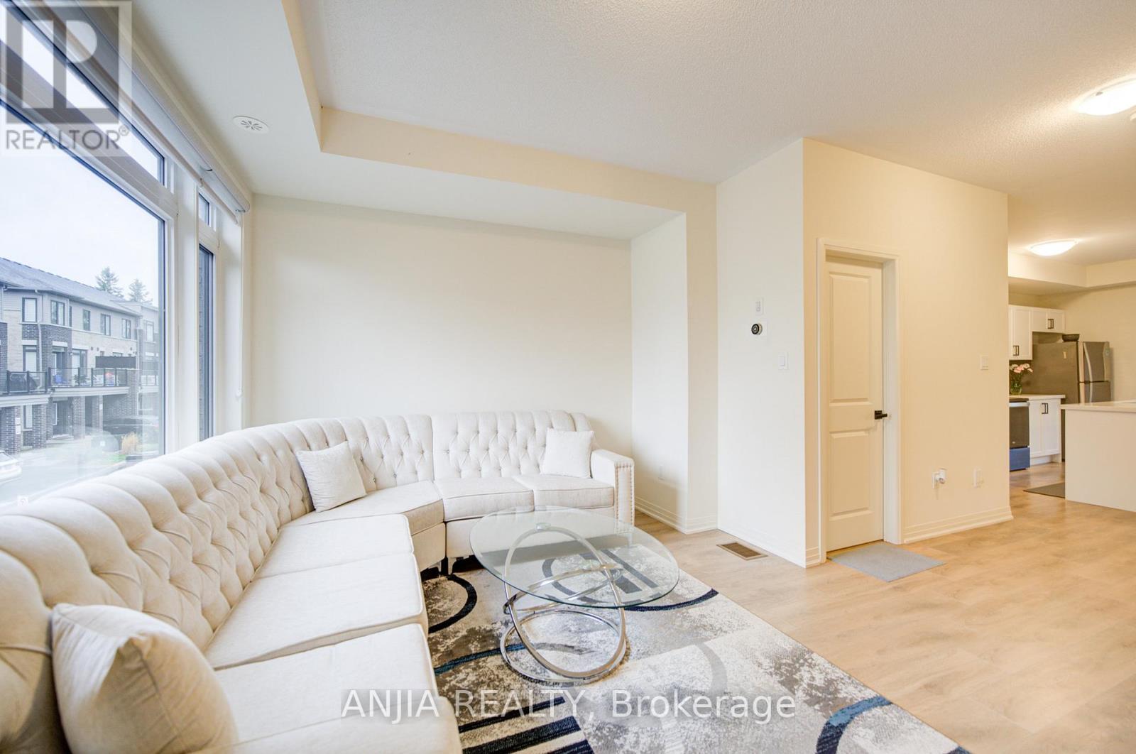 53 EMMAS WAY - 14