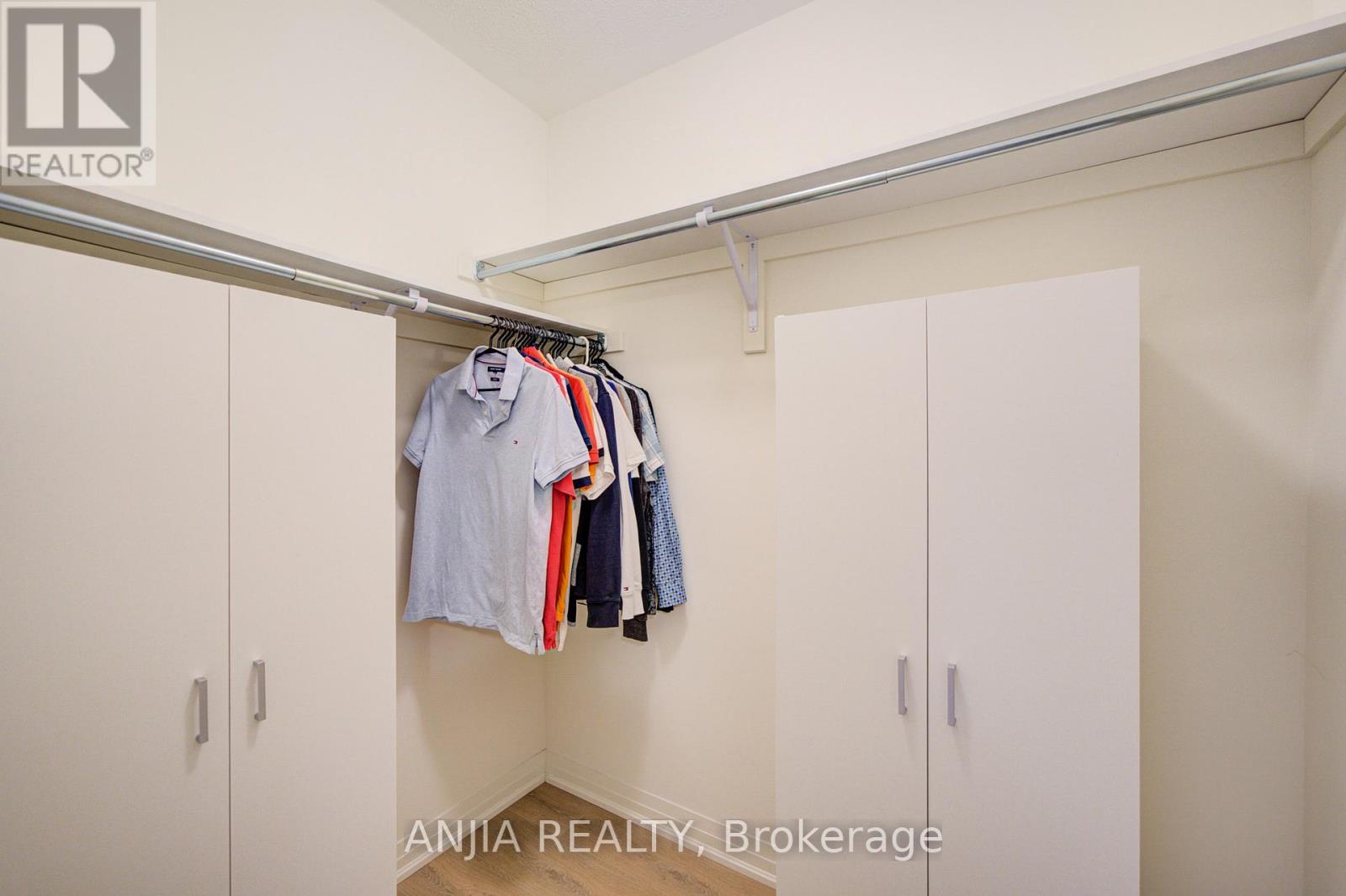 53 EMMAS WAY - 17