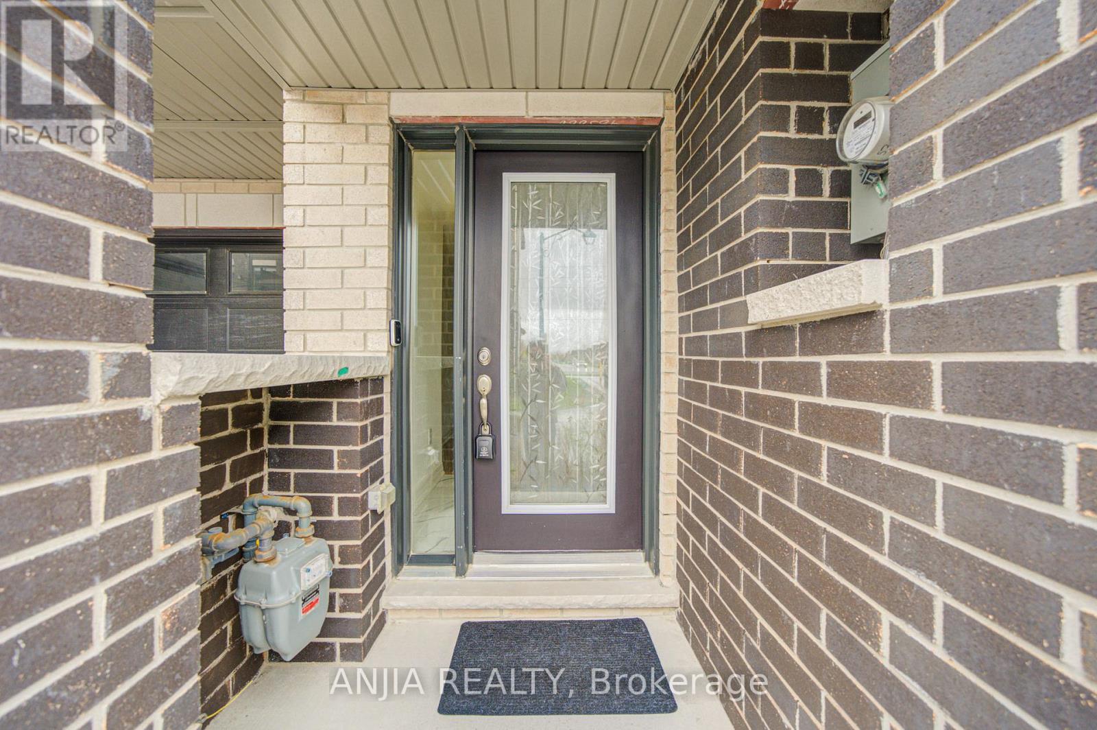53 EMMAS WAY - 2
