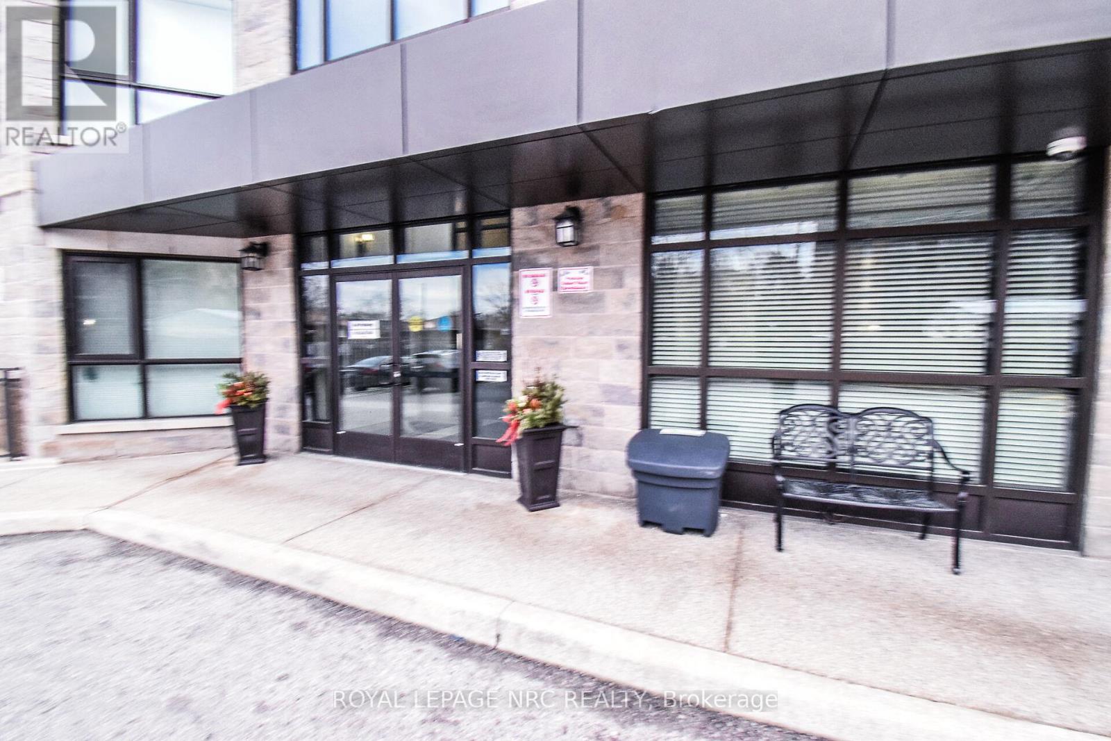 #305 379 SCOTT STREET - 2