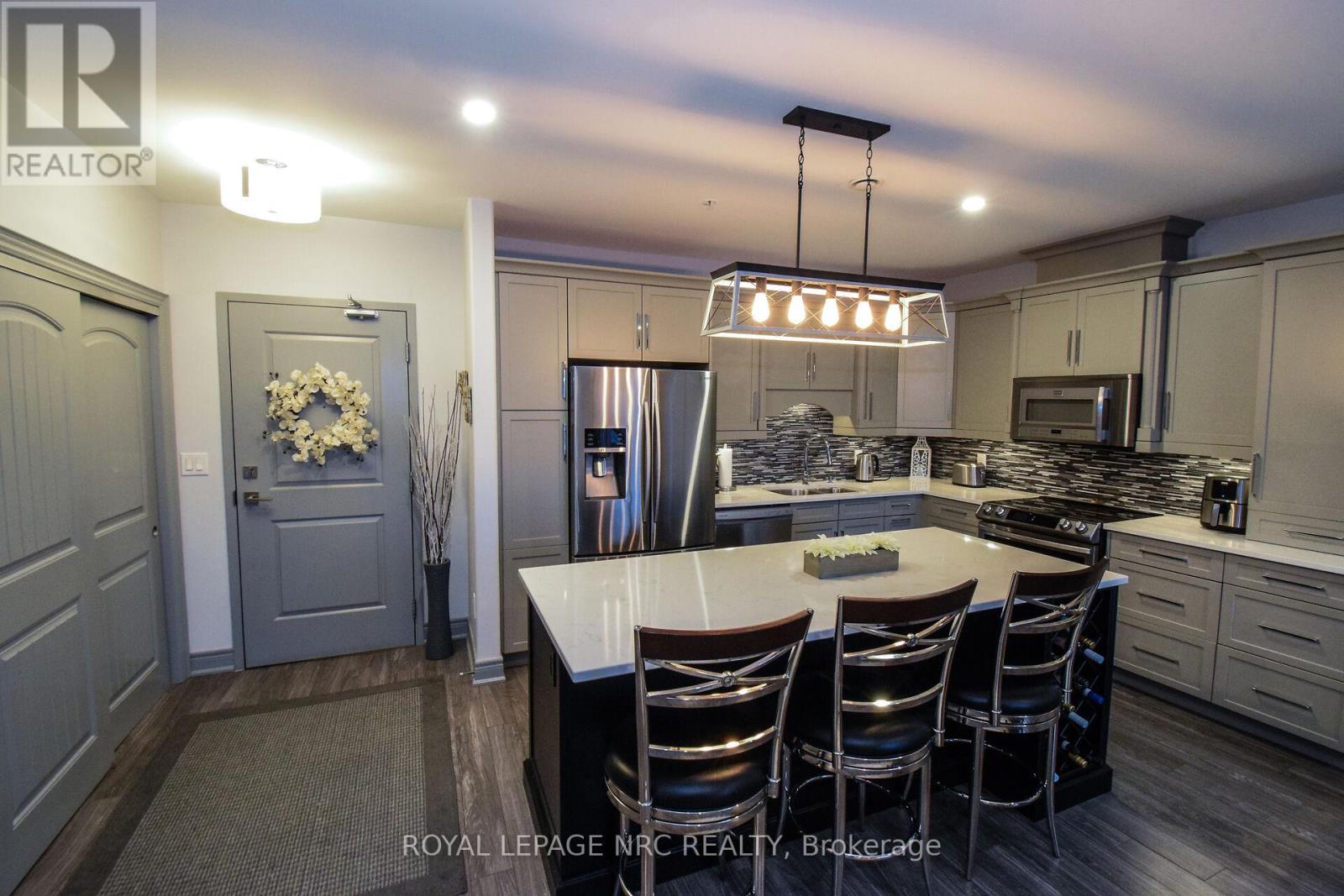 #305 379 SCOTT STREET - 7