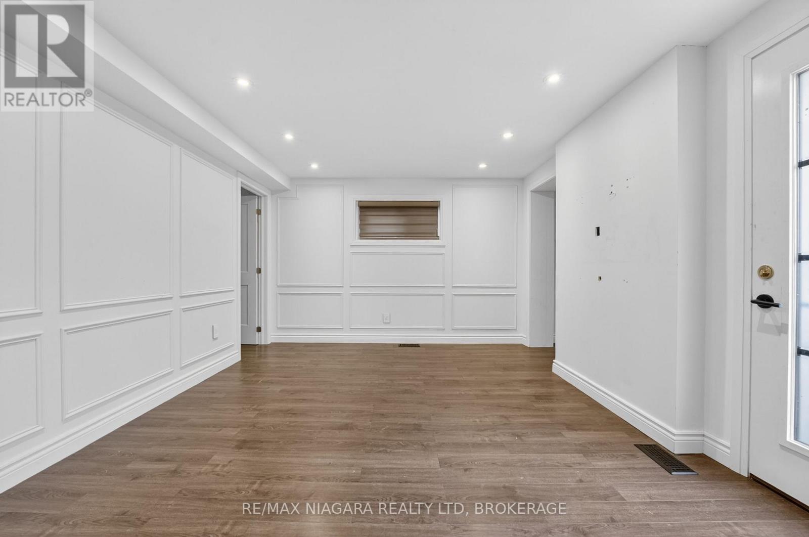6 COLLIER ROAD N - 39