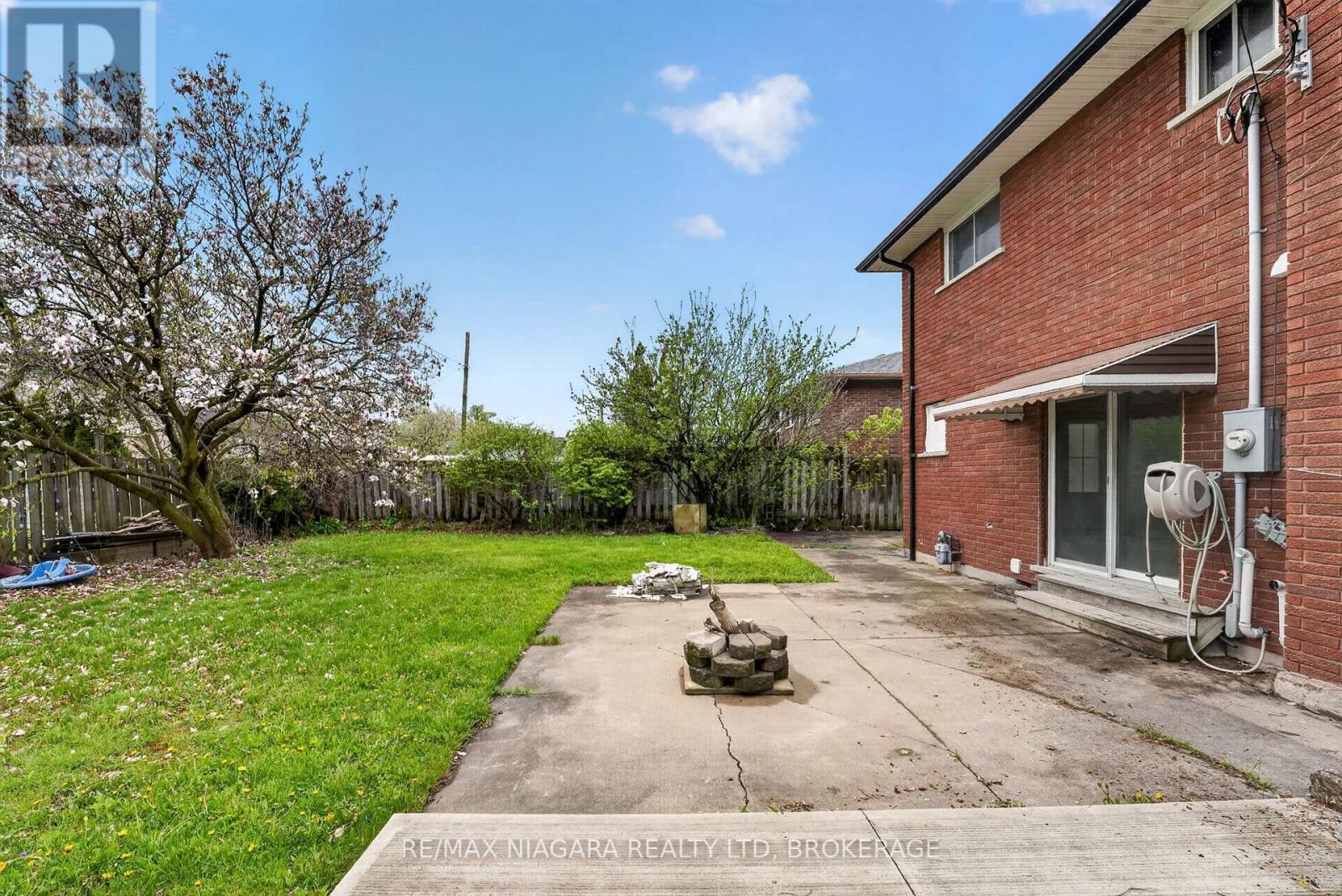 6 COLLIER ROAD N - 46