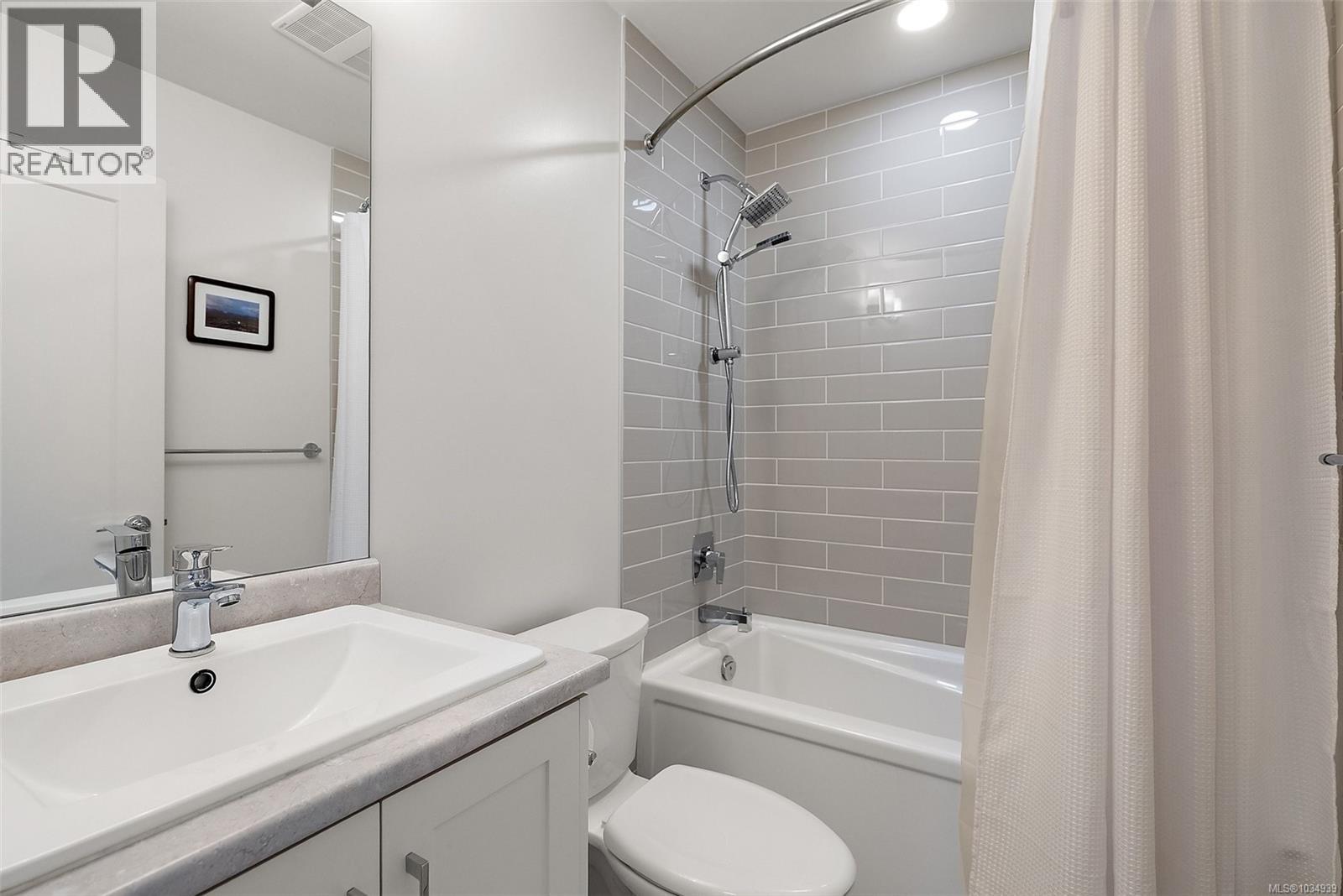 #34 370 Latoria Blvd - 10