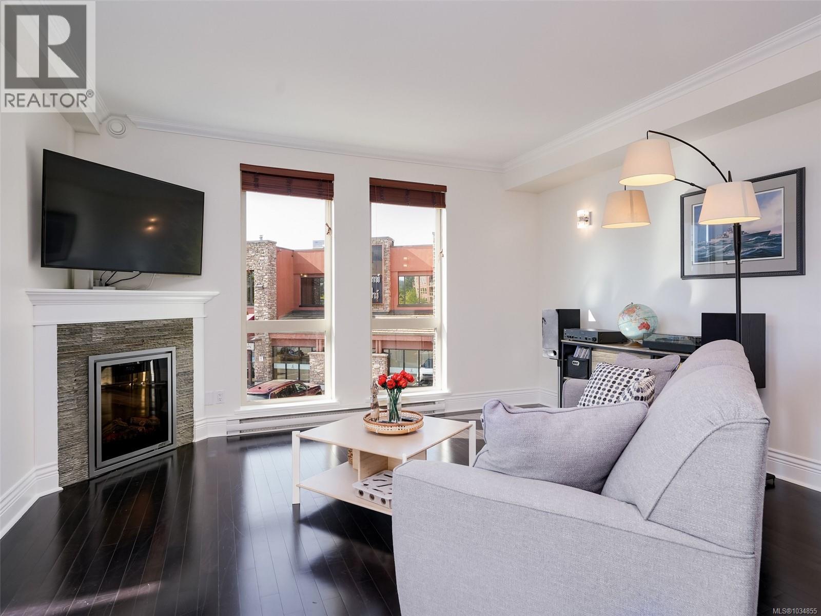 207 751 Goldstream Avenue, Langford