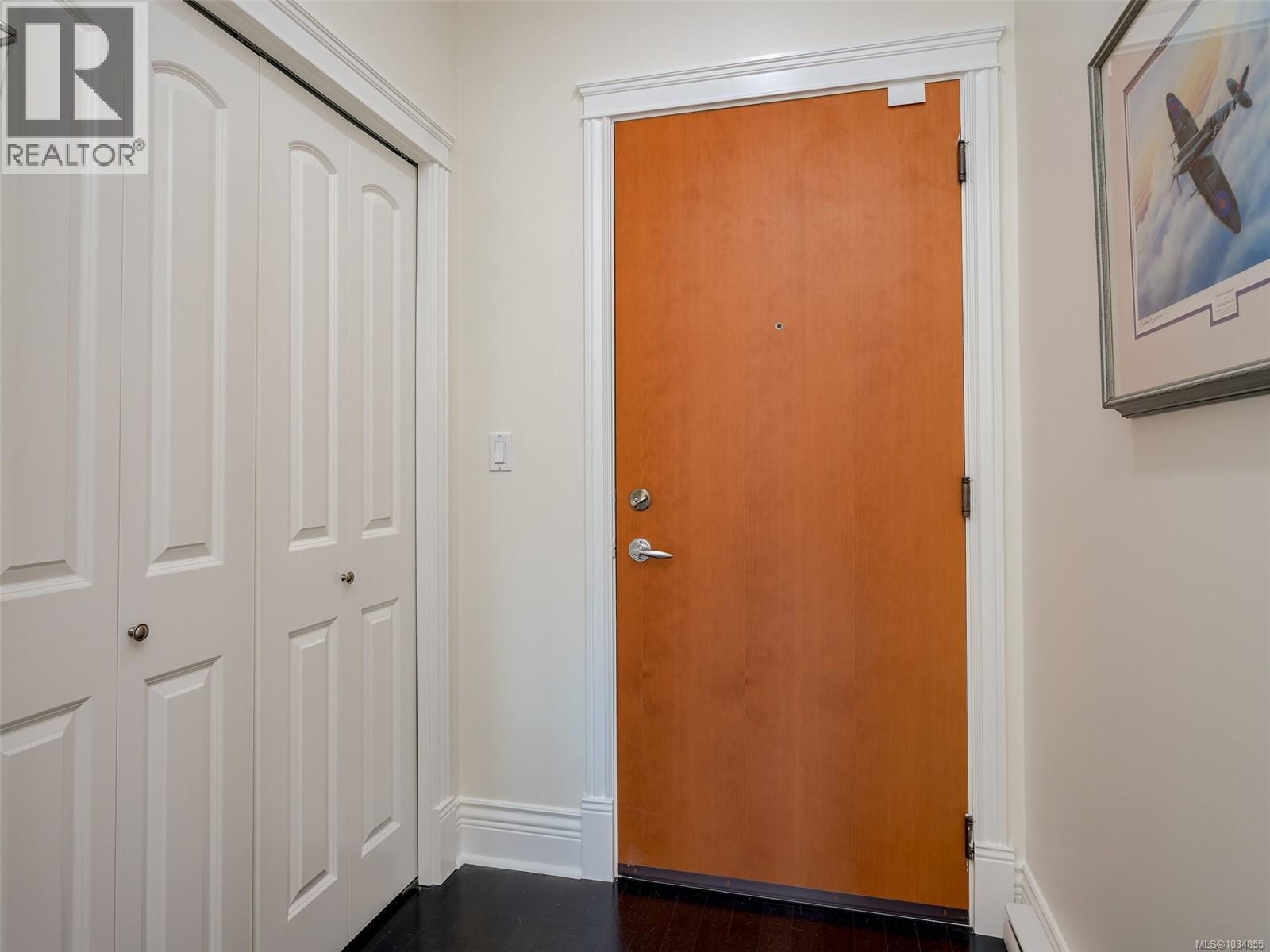 207 751 Goldstream Avenue, Langford
