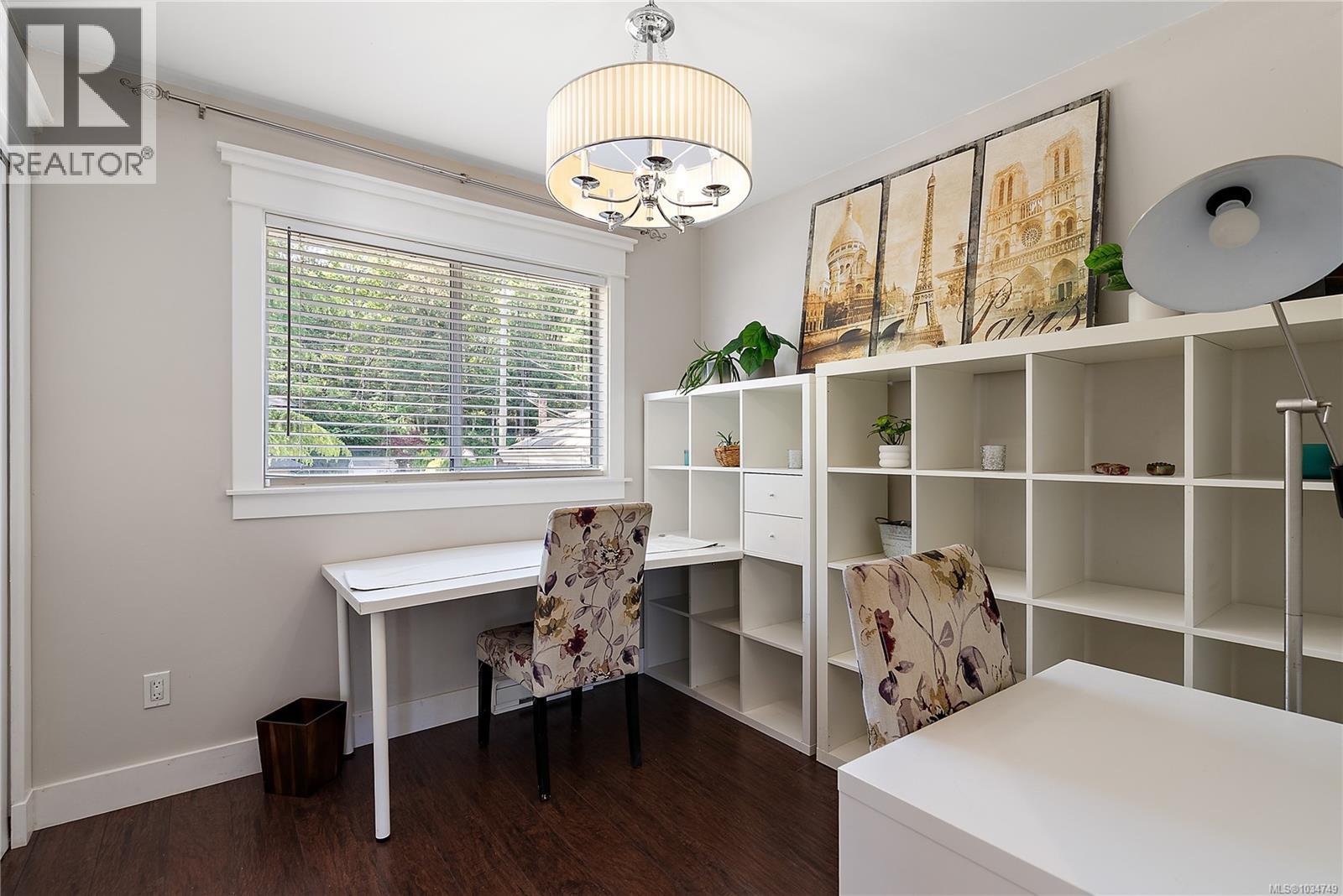  2980 HARLEQUIN Place, Langford