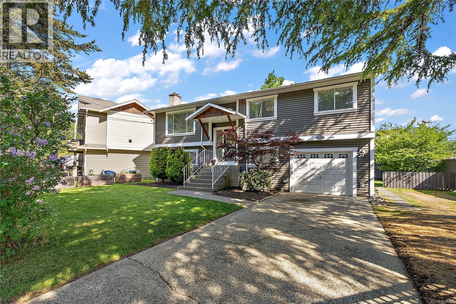  2980 HARLEQUIN Place, Langford