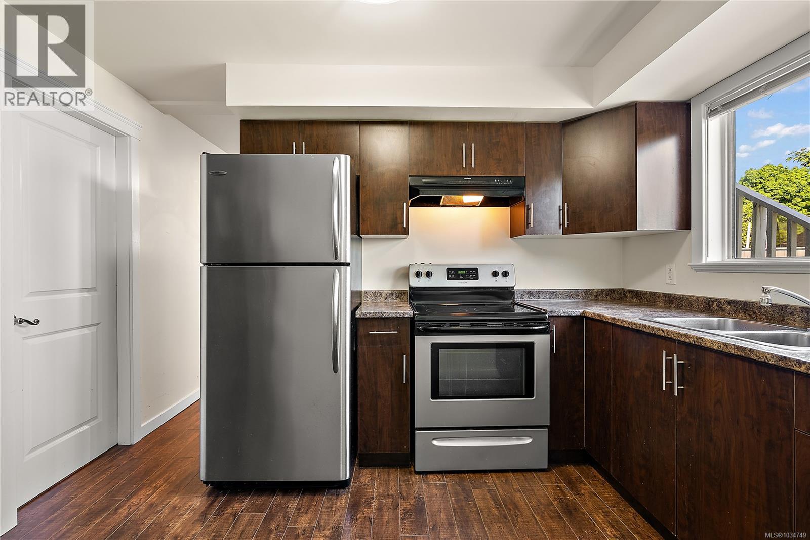  2980 HARLEQUIN Place, Langford