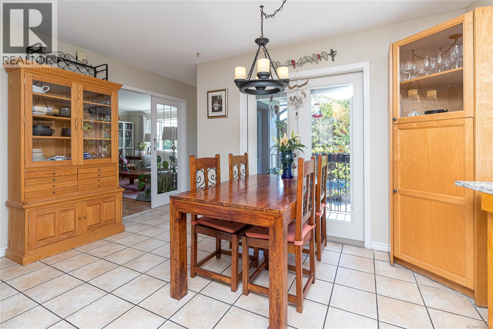  628 Bryden Court, Esquimalt