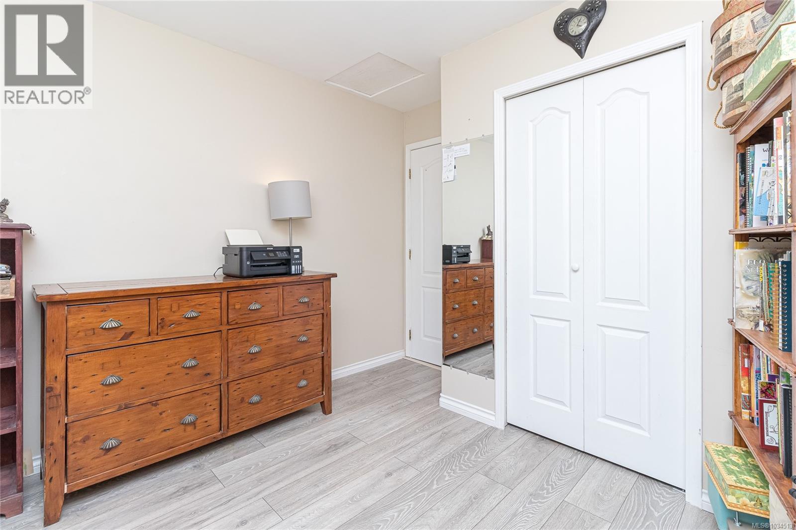  628 Bryden Court, Esquimalt