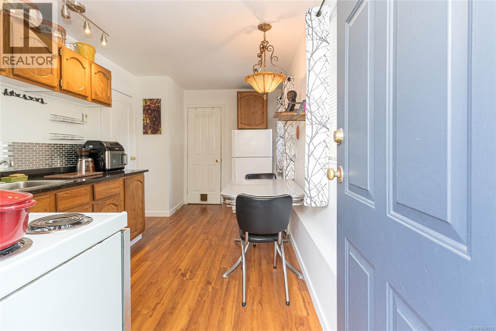  628 Bryden Court, Esquimalt