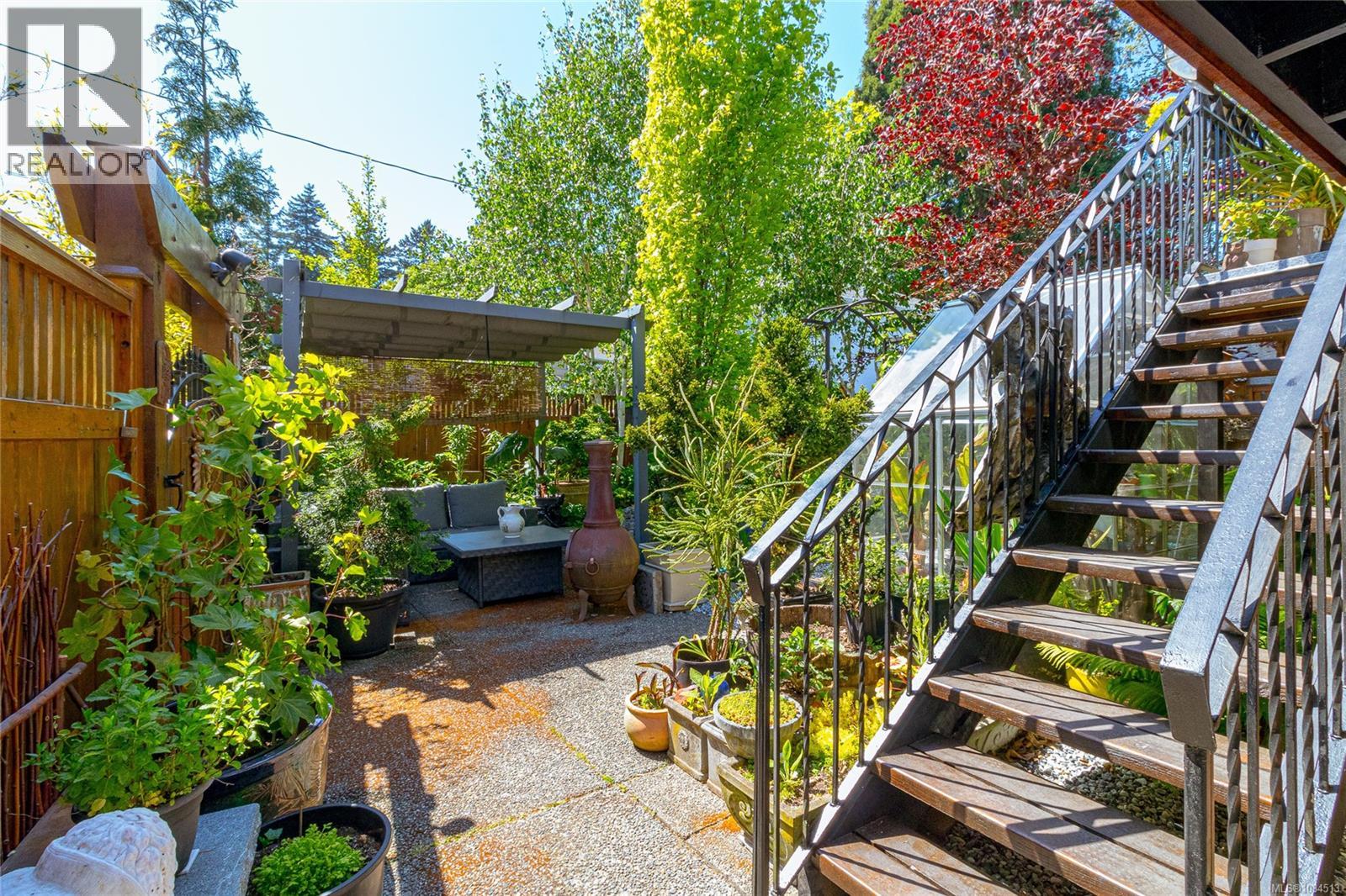  628 Bryden Court, Esquimalt