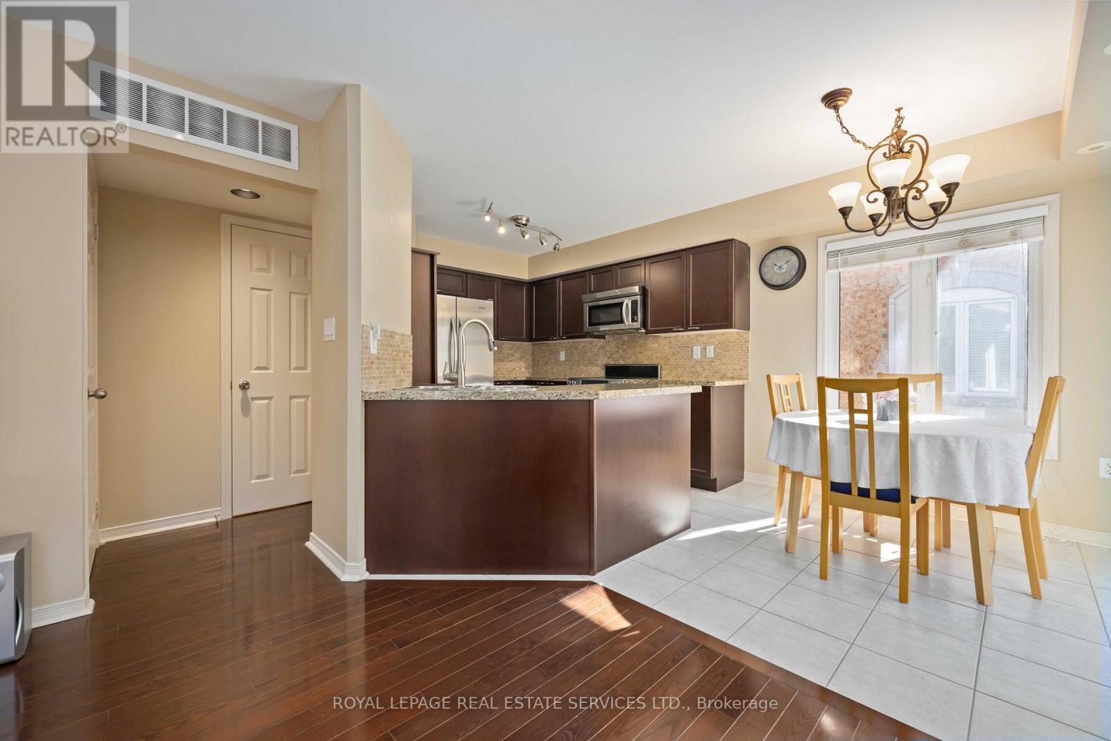 2179 BUR OAK AVENUE - 17