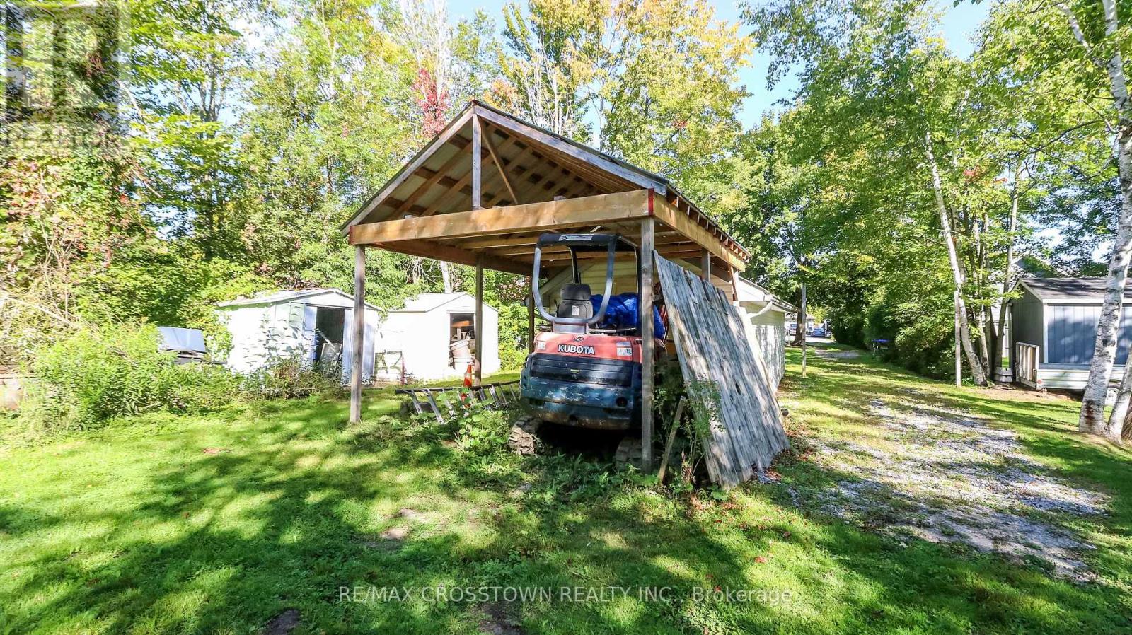 673 ROBERTS ROAD - 24
