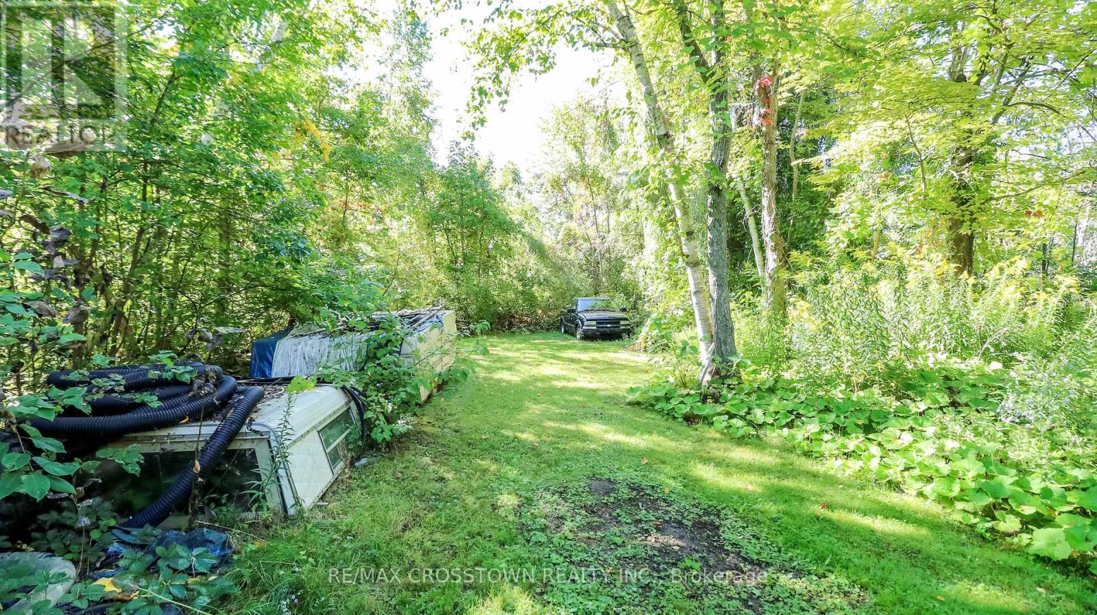 673 ROBERTS ROAD - 25