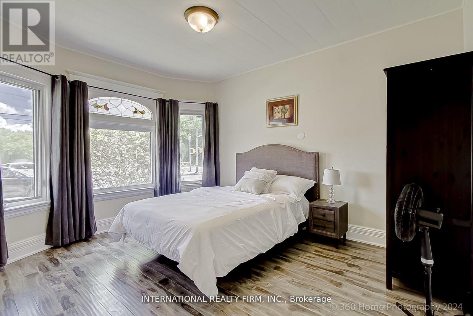 304 INNISFIL STREET - 15