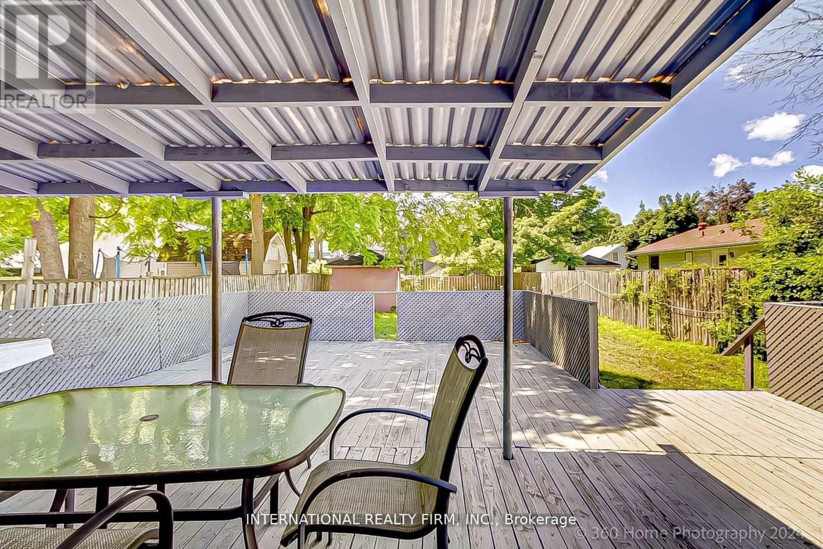 304 INNISFIL STREET - 18