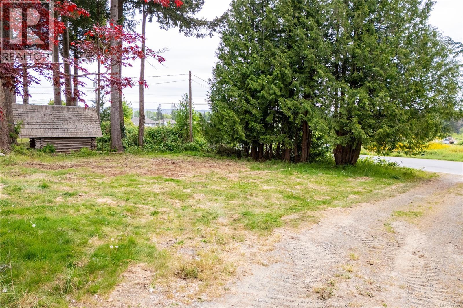 476 Old Petersen Rd, Campbell River