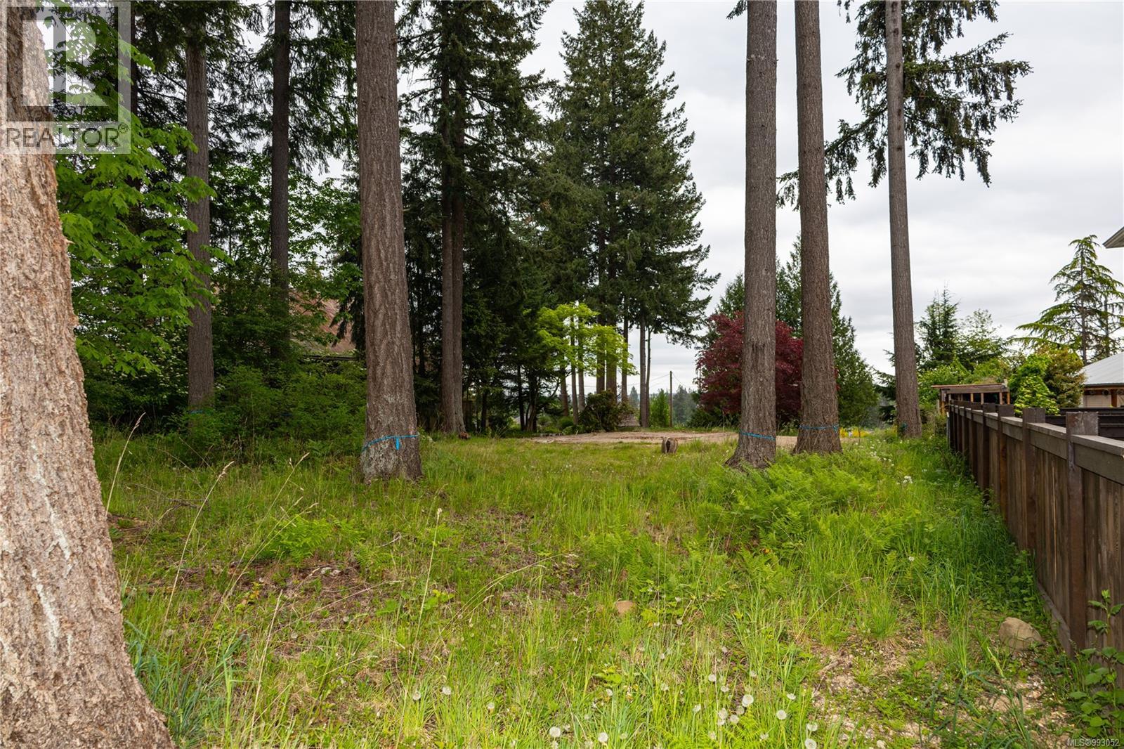 476 Old Petersen Rd, Campbell River